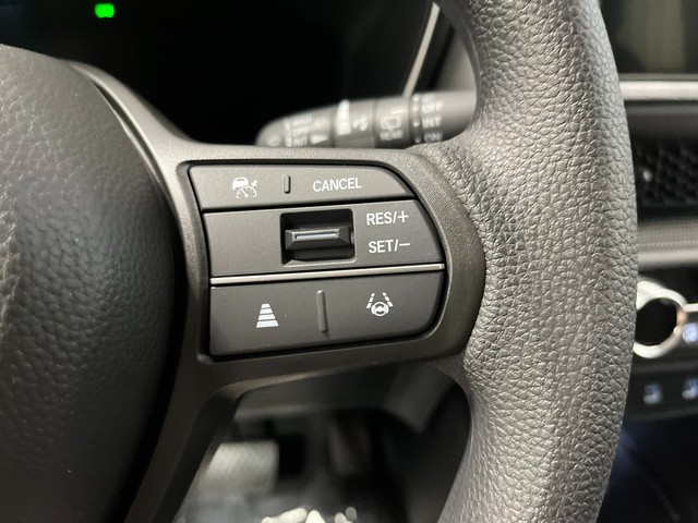 Honda CR-V Vehicle Full-screen Gallery Image 17