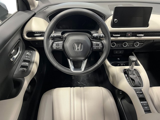 Honda HR-V Vehicle Full-screen Gallery Image 16