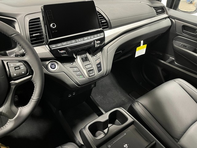 Honda Odyssey Vehicle Full-screen Gallery Image 17