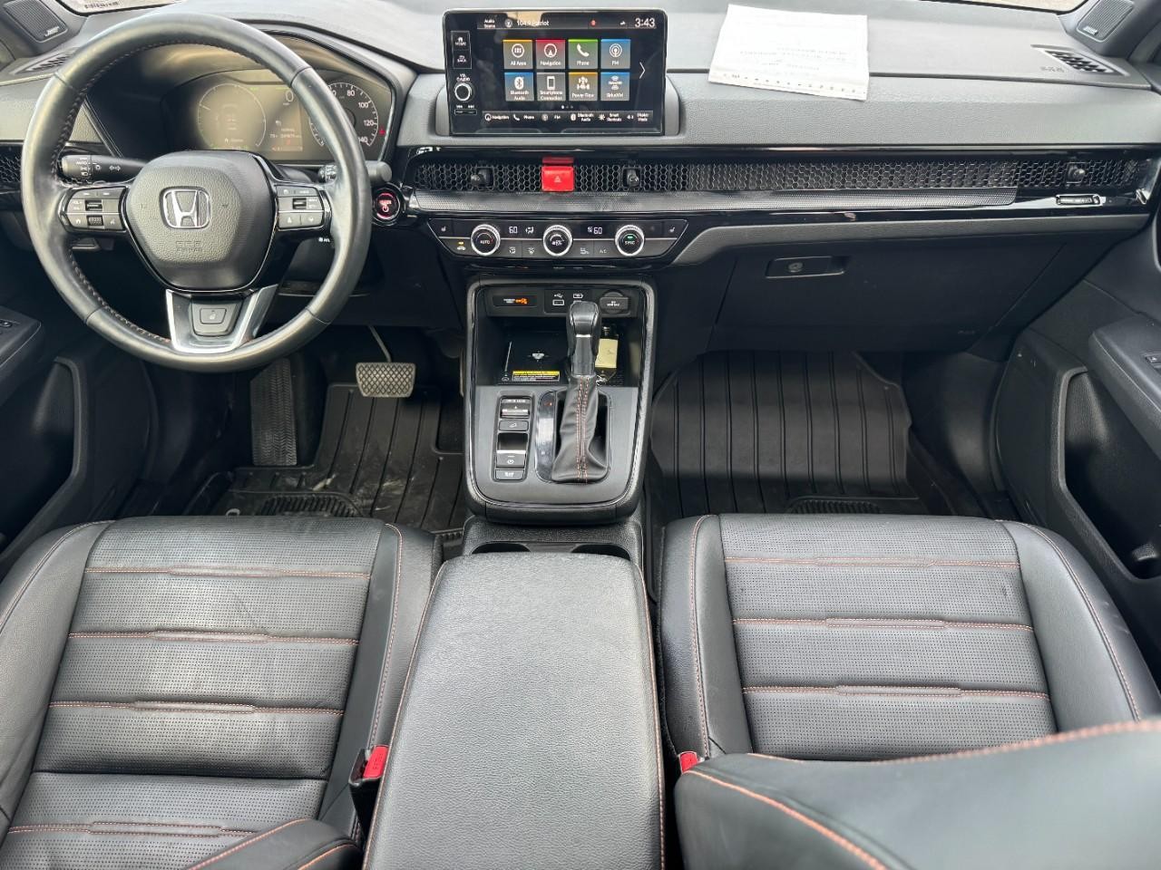 Honda CR-V Hybrid Vehicle Full-screen Gallery Image 12