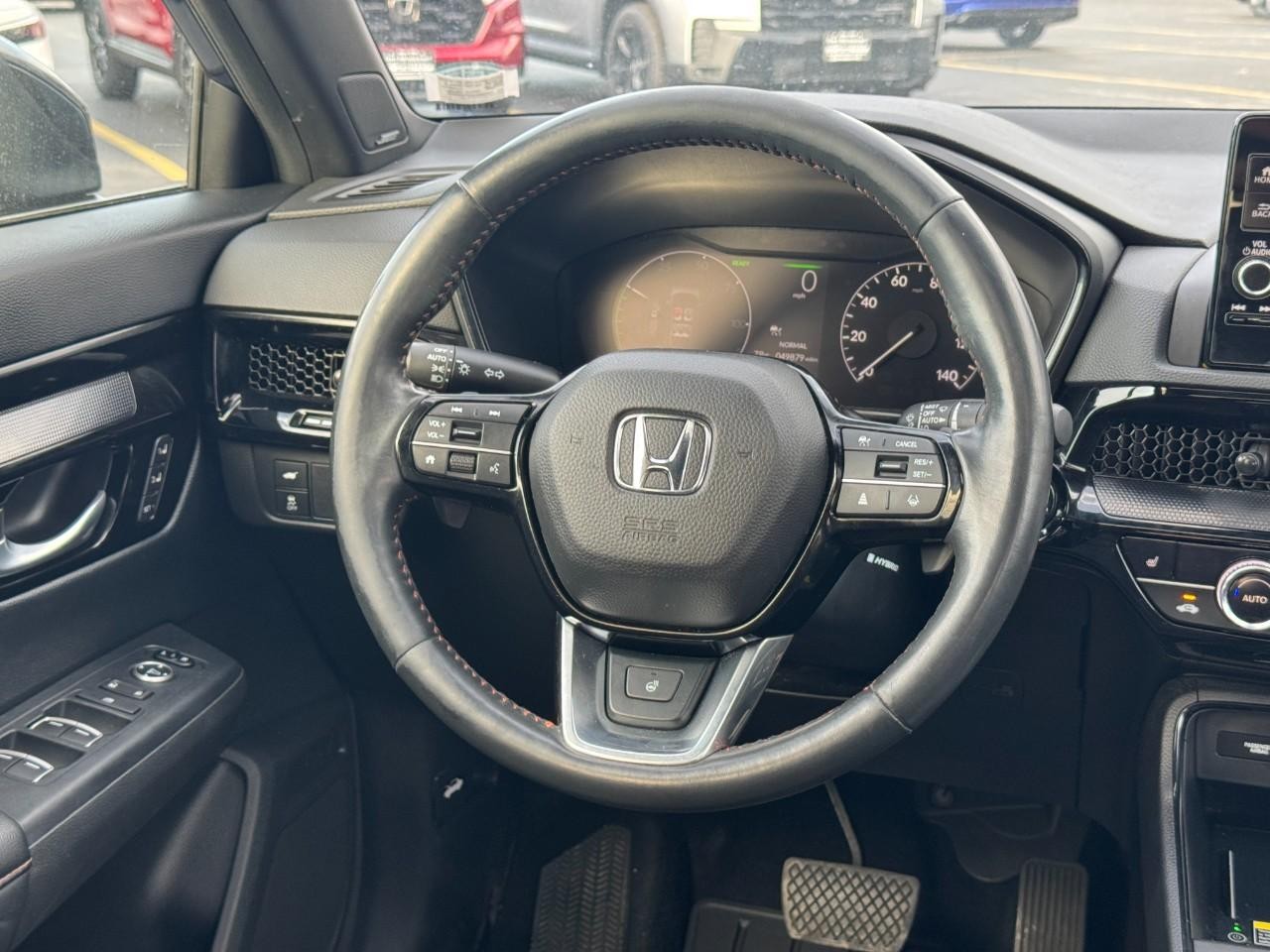 Honda CR-V Hybrid Vehicle Full-screen Gallery Image 13