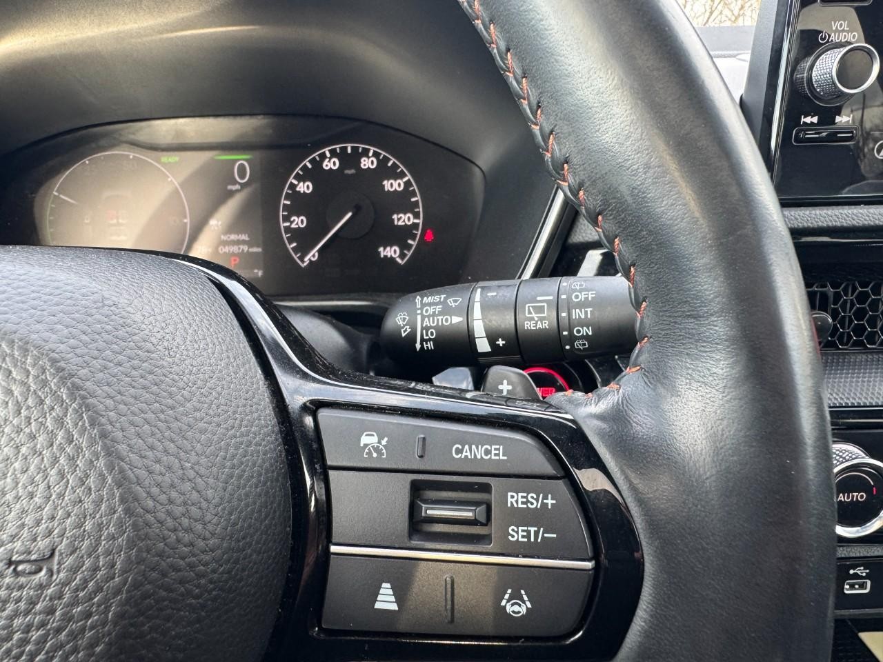 Honda CR-V Hybrid Vehicle Full-screen Gallery Image 22