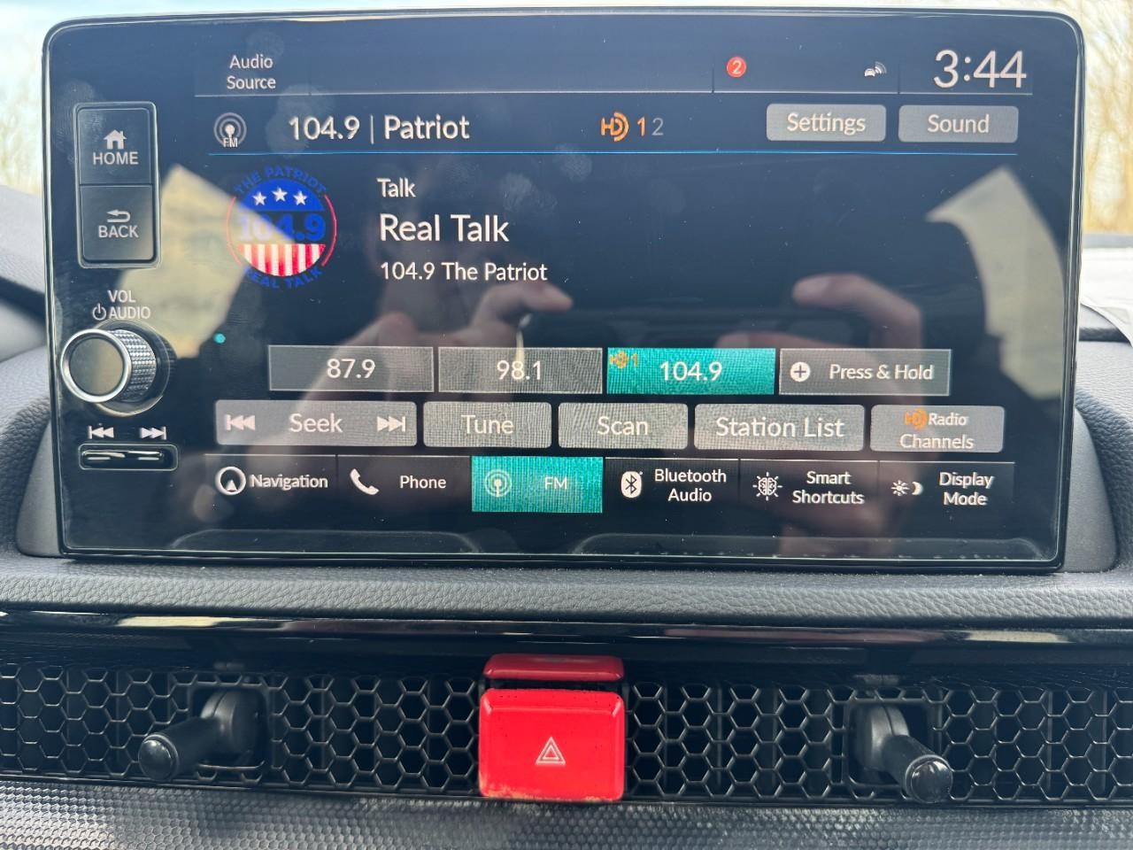 Honda CR-V Hybrid Vehicle Full-screen Gallery Image 26