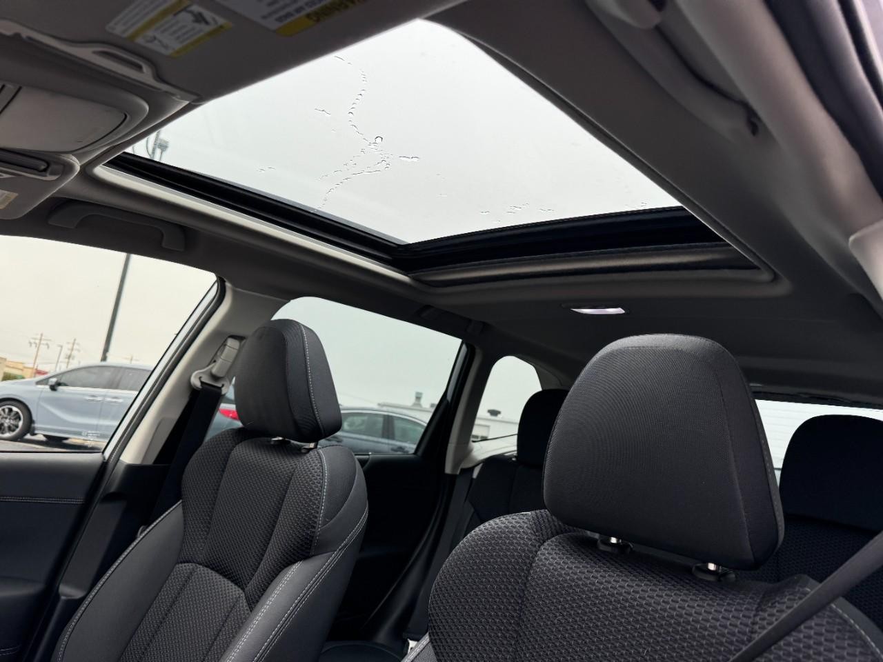 Subaru Forester Vehicle Full-screen Gallery Image 26