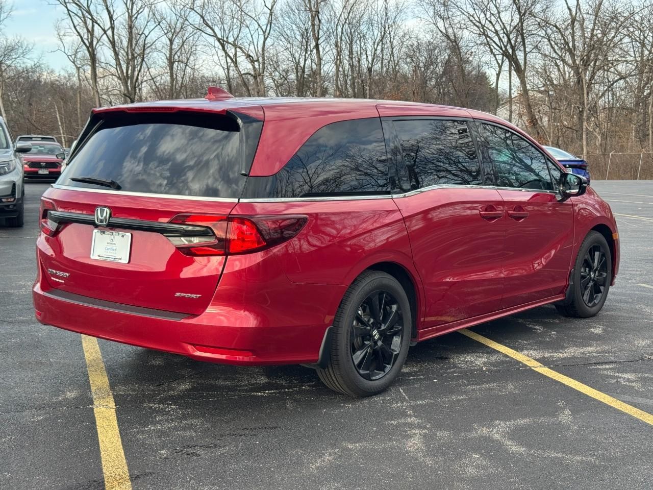 Honda Odyssey Vehicle Full-screen Gallery Image 03