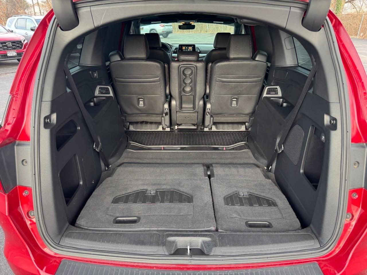 Honda Odyssey Vehicle Full-screen Gallery Image 04