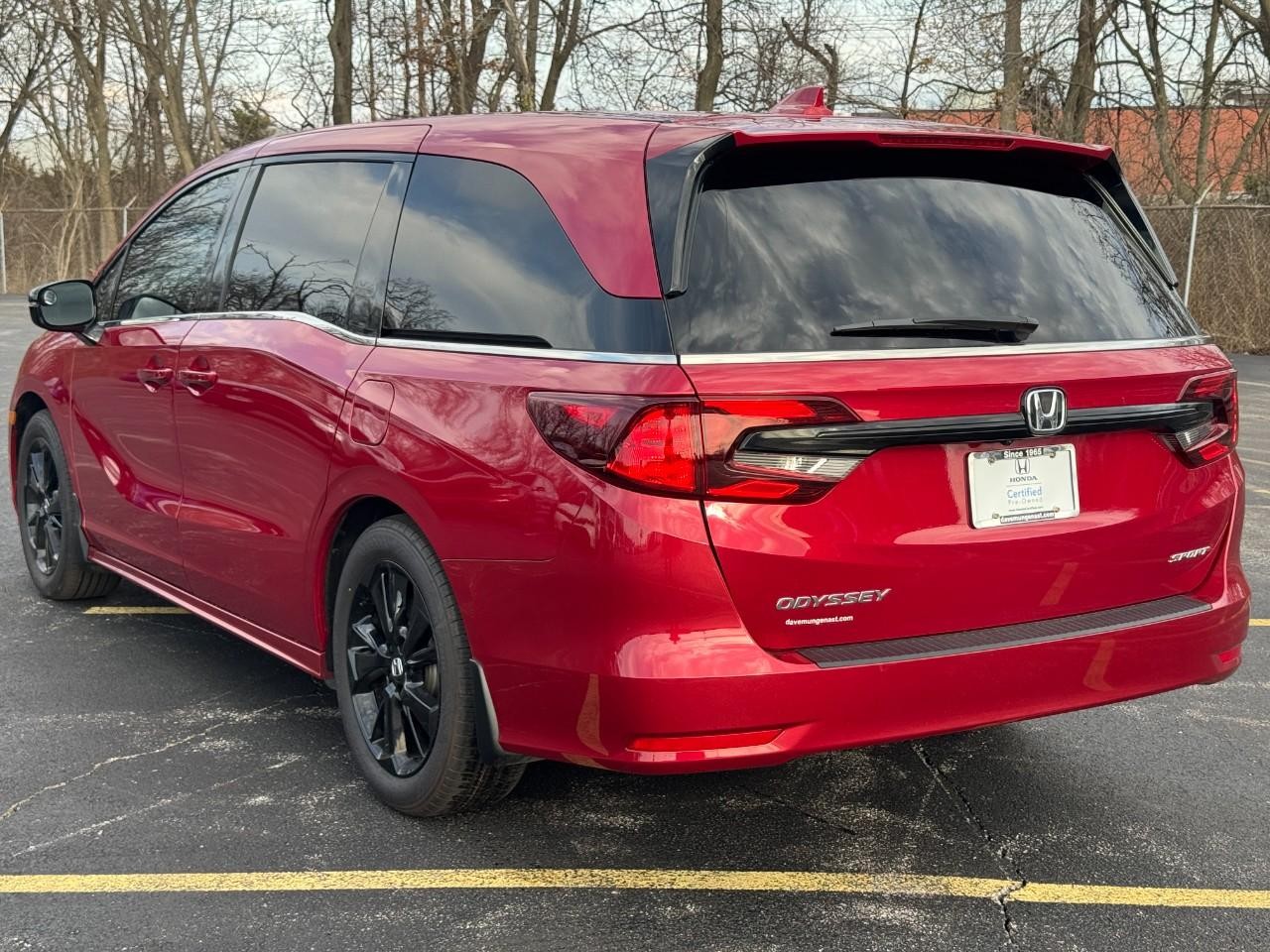 Honda Odyssey Vehicle Full-screen Gallery Image 06