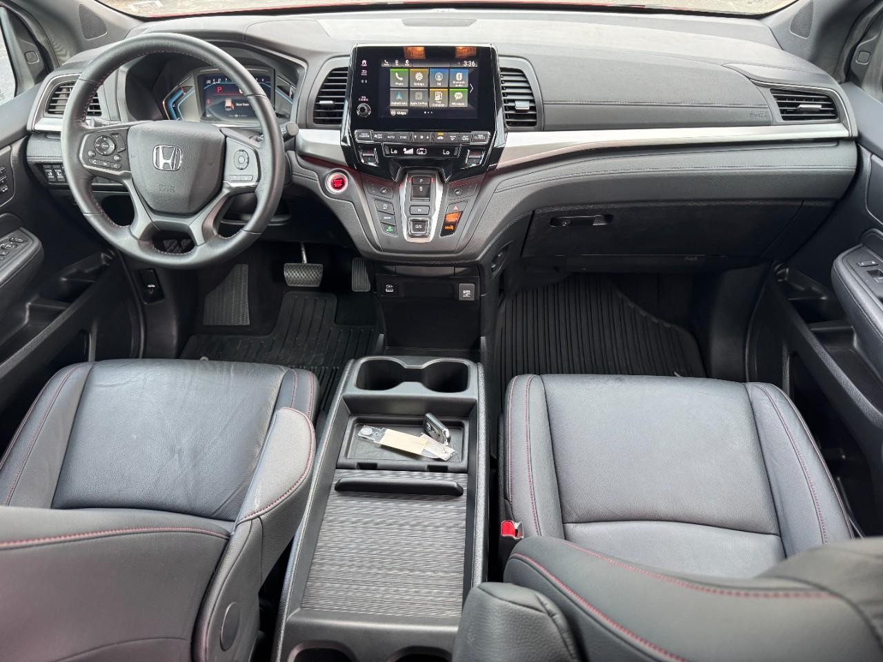 Honda Odyssey Vehicle Full-screen Gallery Image 12