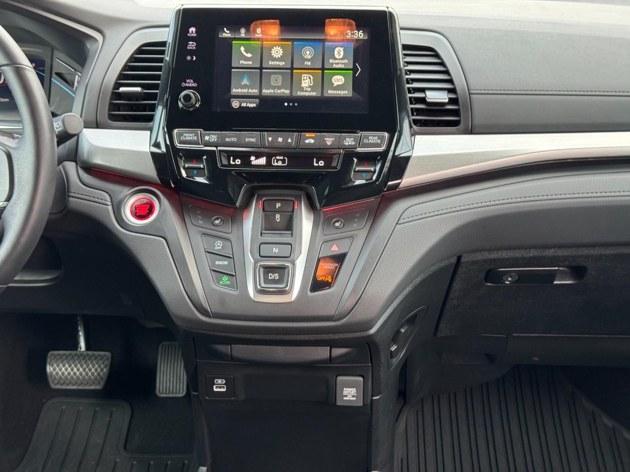 Honda Odyssey Vehicle Full-screen Gallery Image 14