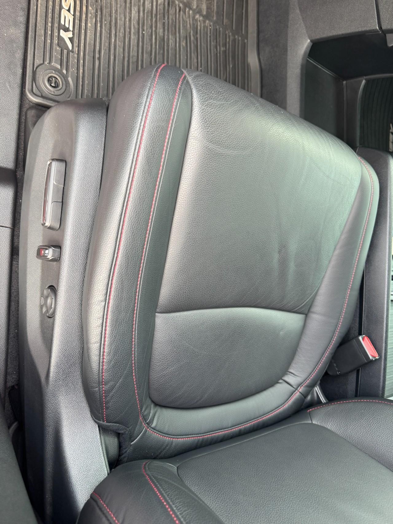 Honda Odyssey Vehicle Full-screen Gallery Image 17