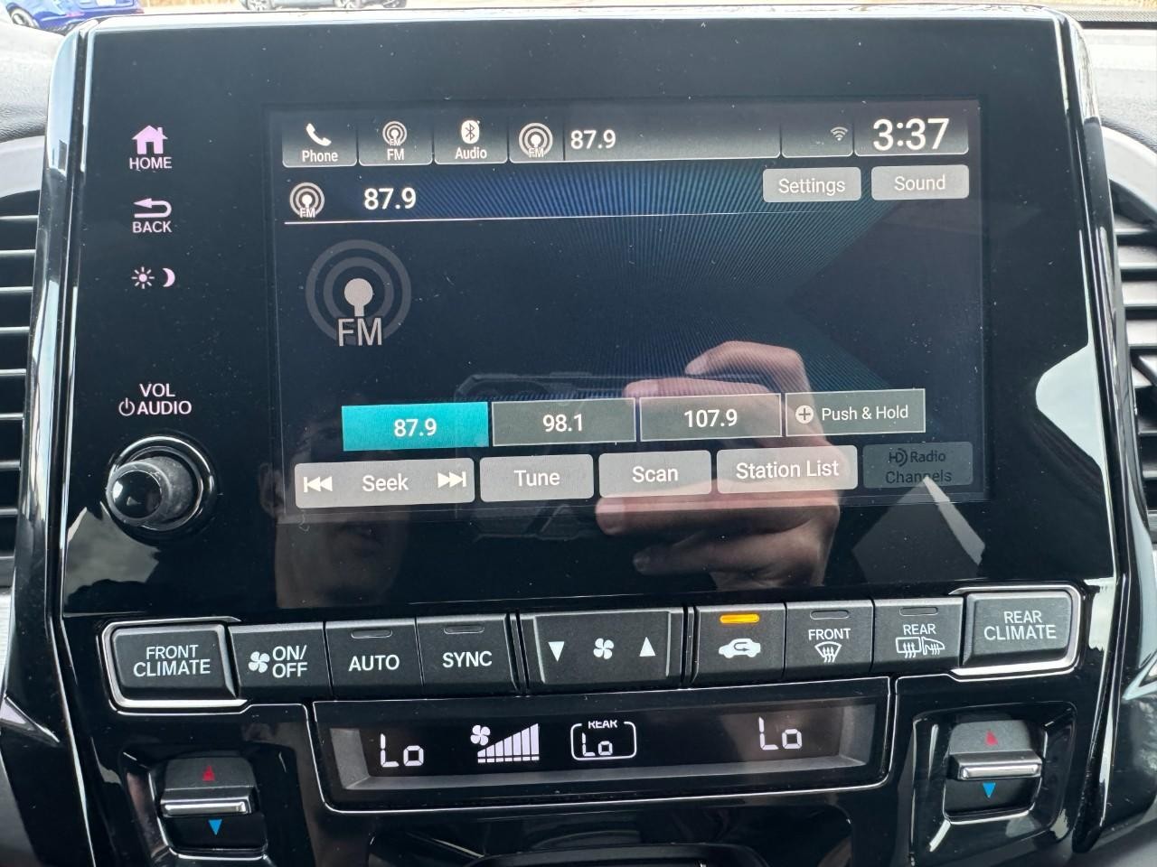 Honda Odyssey Vehicle Full-screen Gallery Image 23