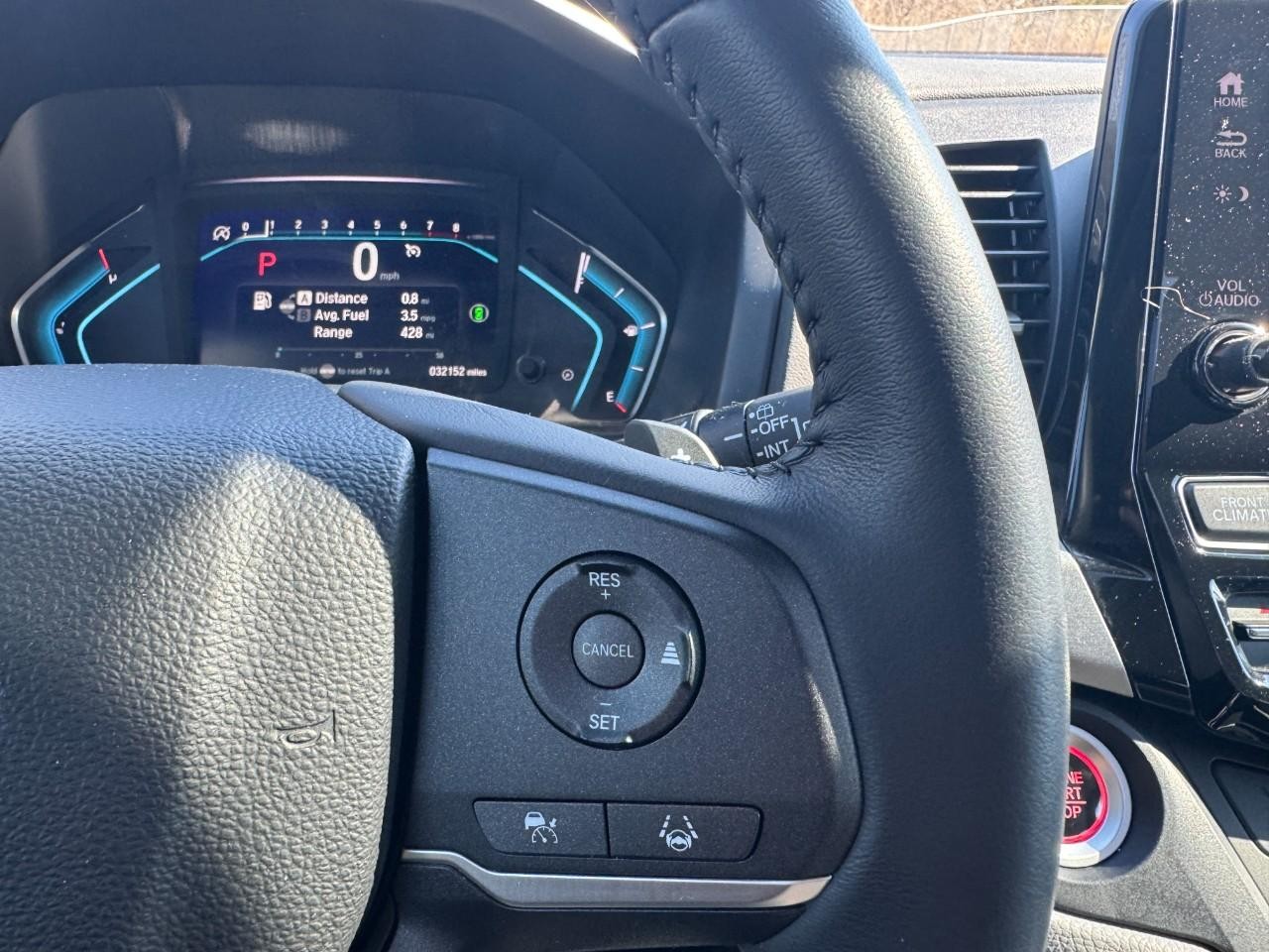 Honda Odyssey Vehicle Full-screen Gallery Image 23