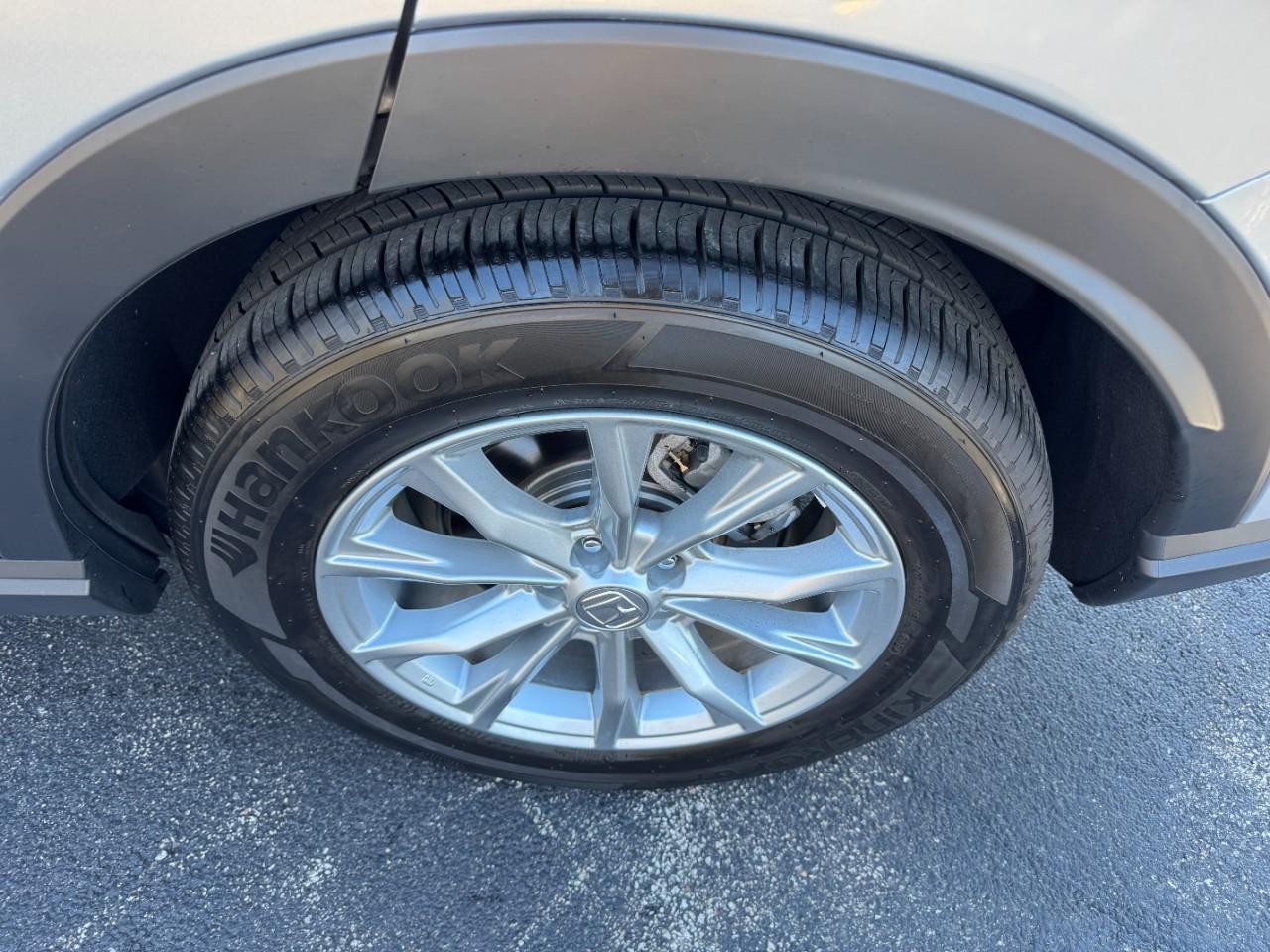 Honda CR-V Vehicle Full-screen Gallery Image 07