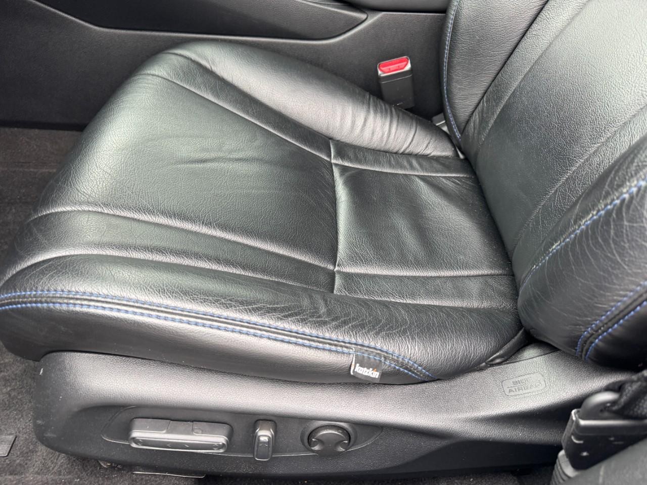 Honda Accord Hybrid Vehicle Full-screen Gallery Image 17