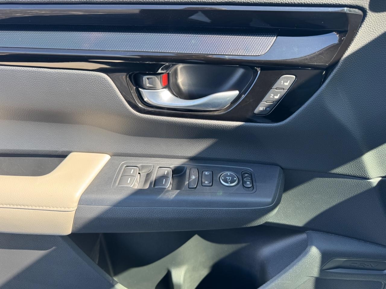 Honda CR-V Vehicle Full-screen Gallery Image 18