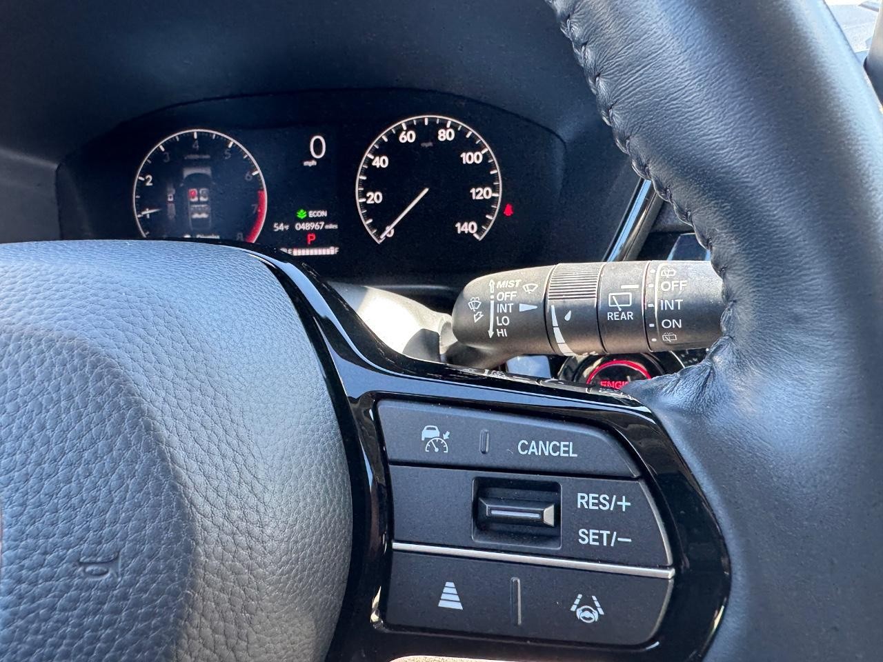 Honda CR-V Vehicle Full-screen Gallery Image 20