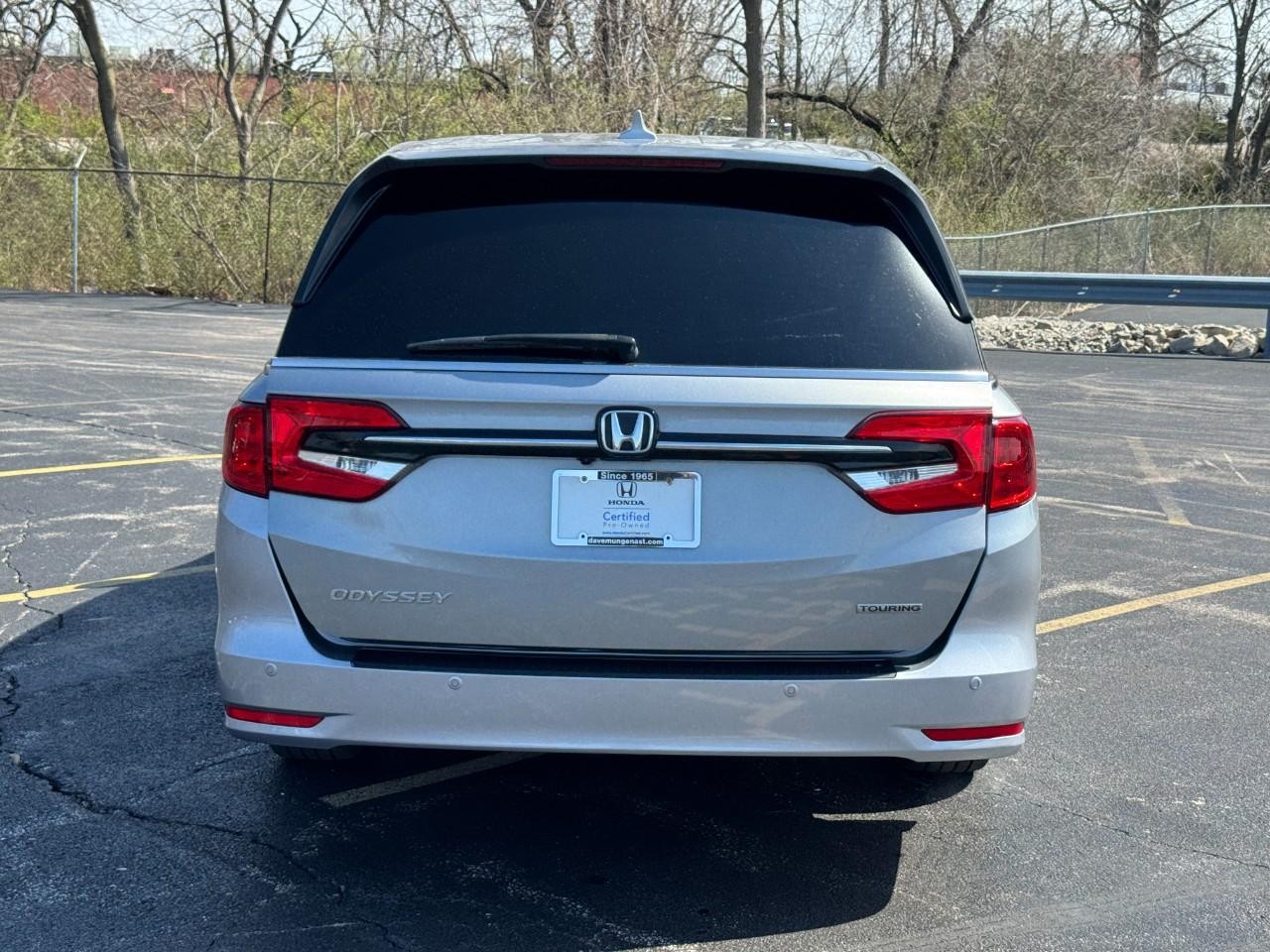 Honda Odyssey Vehicle Full-screen Gallery Image 05