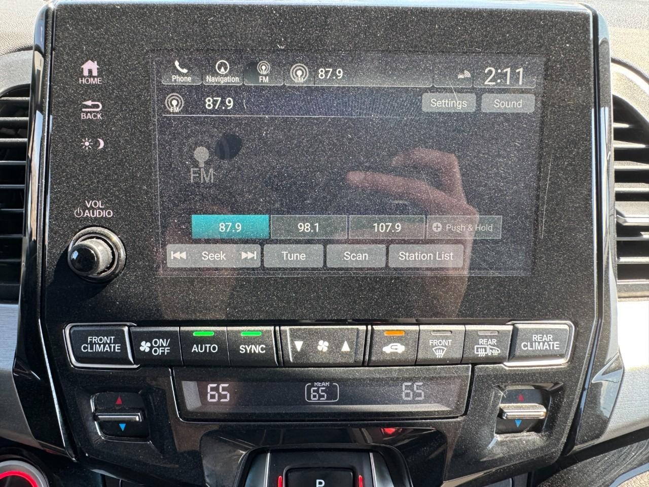 Honda Odyssey Vehicle Full-screen Gallery Image 28