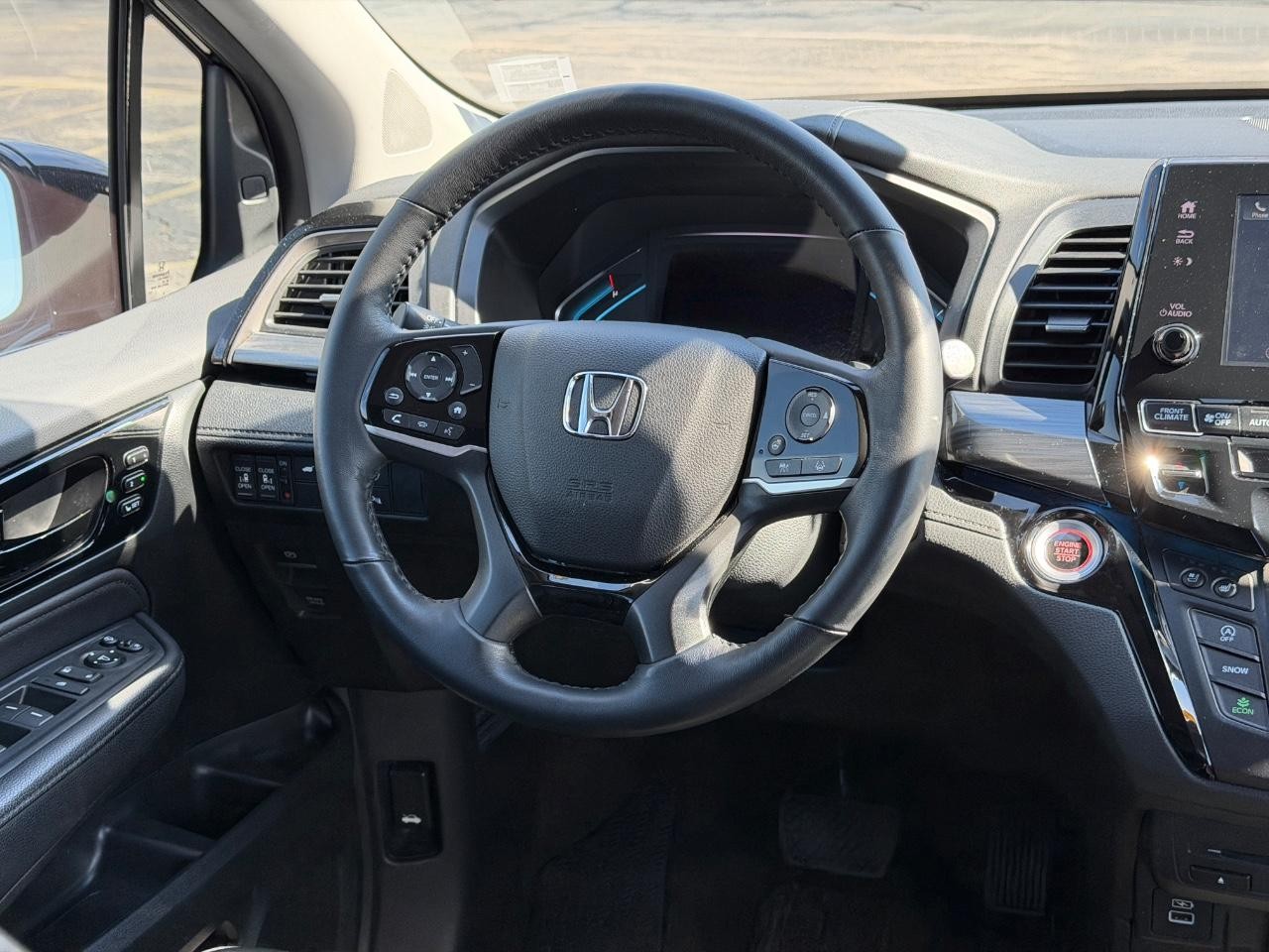 Honda Odyssey Vehicle Full-screen Gallery Image 11