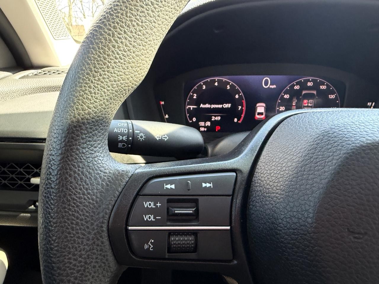 Honda Accord Sedan Vehicle Full-screen Gallery Image 19