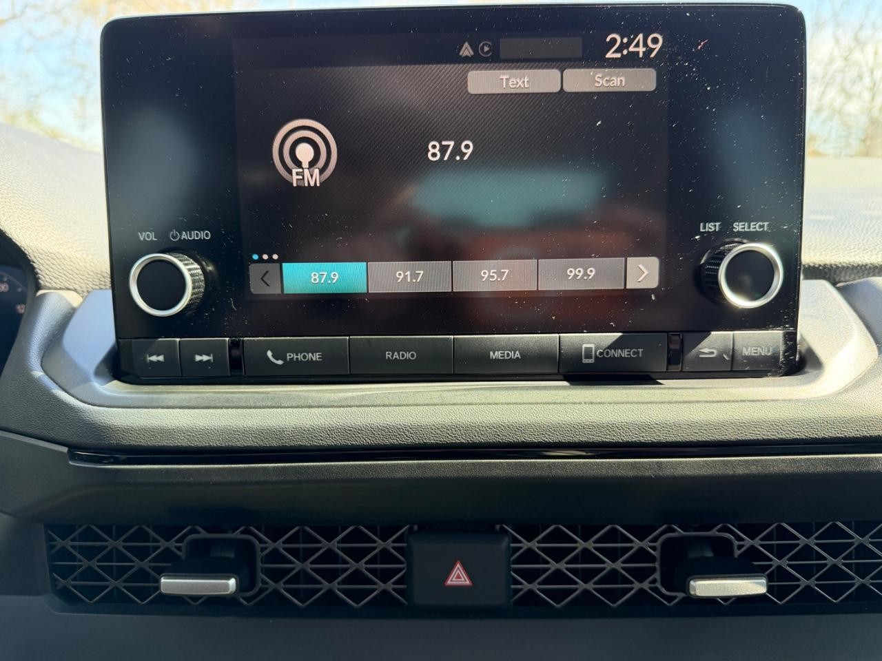 Honda Accord Sedan Vehicle Full-screen Gallery Image 23