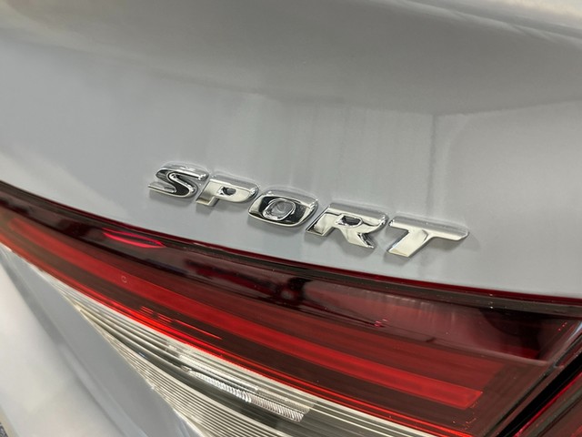 Honda Civic Sedan Vehicle Full-screen Gallery Image 06