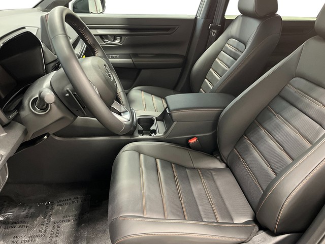 Honda CR-V Hybrid Vehicle Full-screen Gallery Image 13