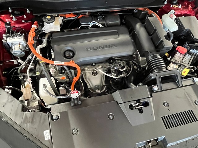 Honda CR-V Hybrid Vehicle Full-screen Gallery Image 11