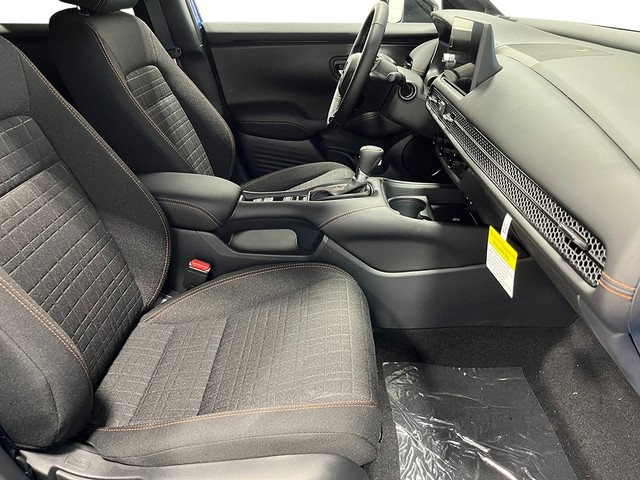 Honda HR-V Vehicle Full-screen Gallery Image 26