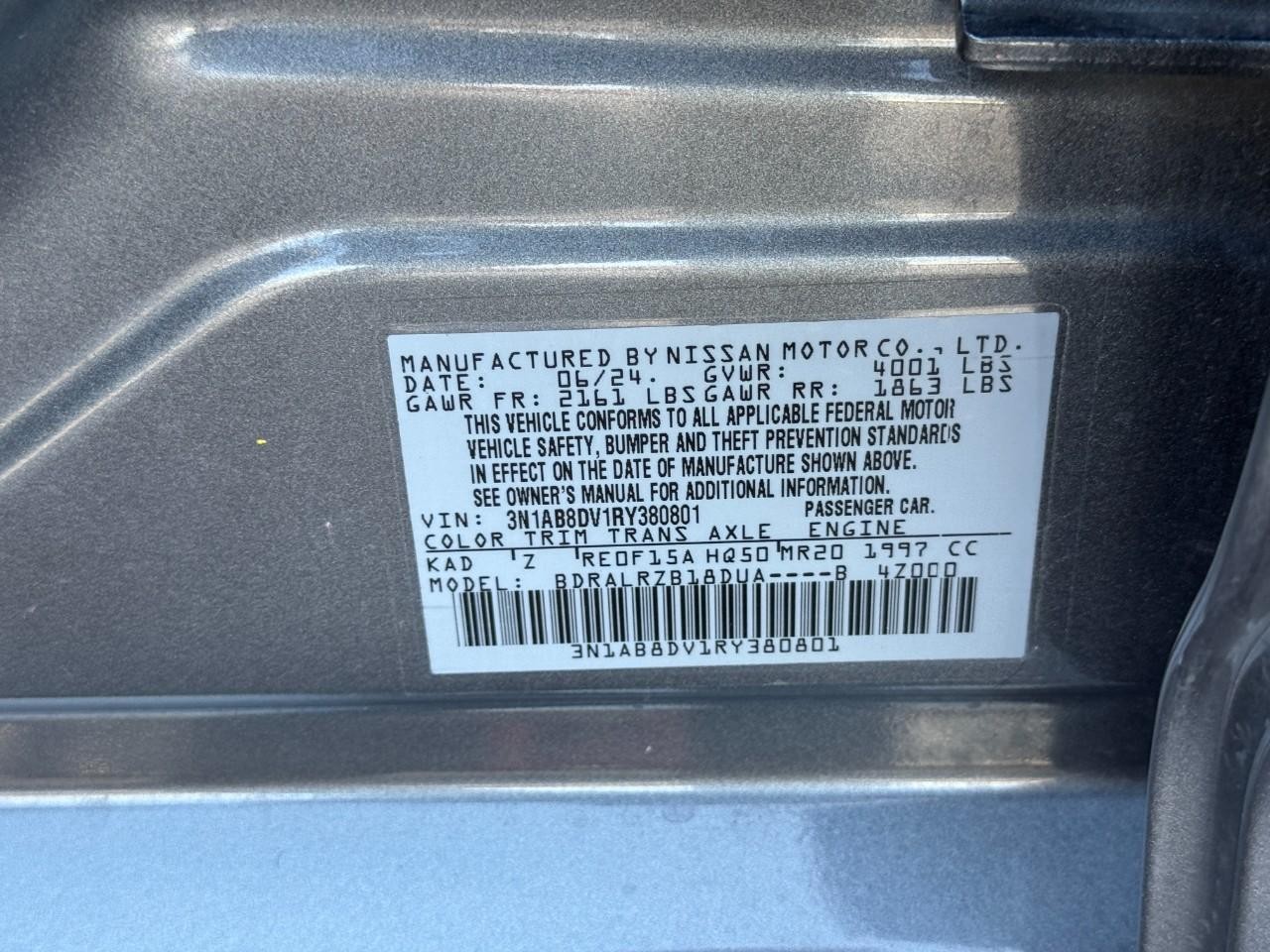 Nissan Sentra Vehicle Full-screen Gallery Image 26