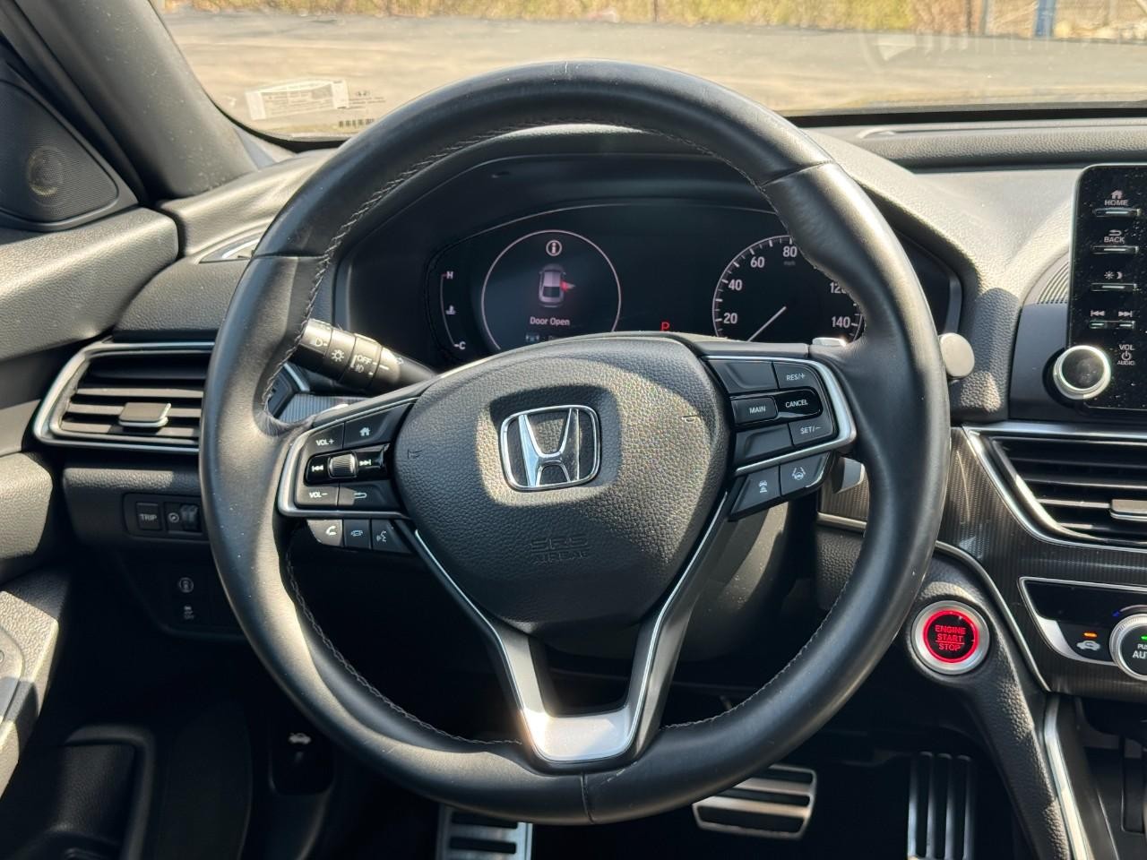 Honda Accord Sedan Vehicle Full-screen Gallery Image 12