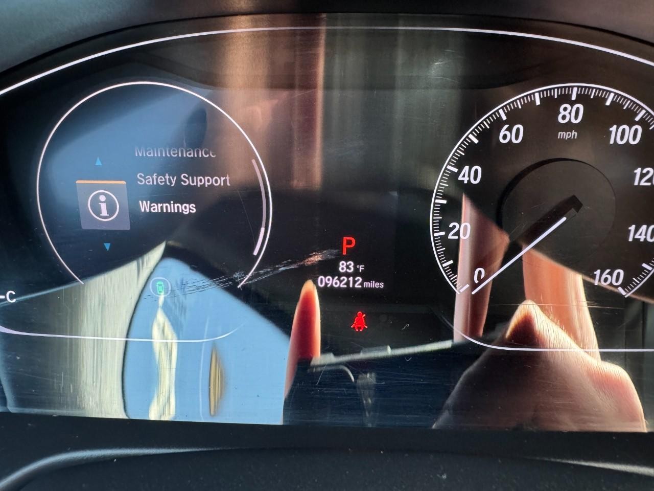 Honda Accord Sedan Vehicle Full-screen Gallery Image 22