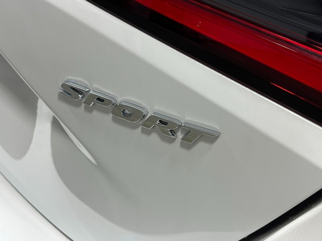 Honda Civic Hatchback Vehicle Full-screen Gallery Image 08