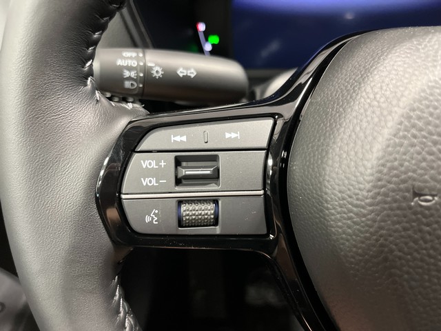 Honda CR-V Vehicle Full-screen Gallery Image 18