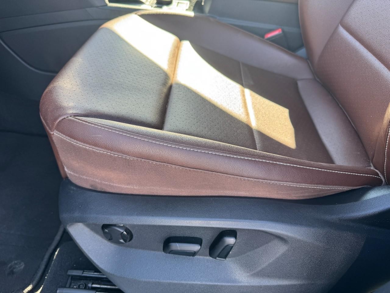 Volkswagen Atlas Vehicle Full-screen Gallery Image 18