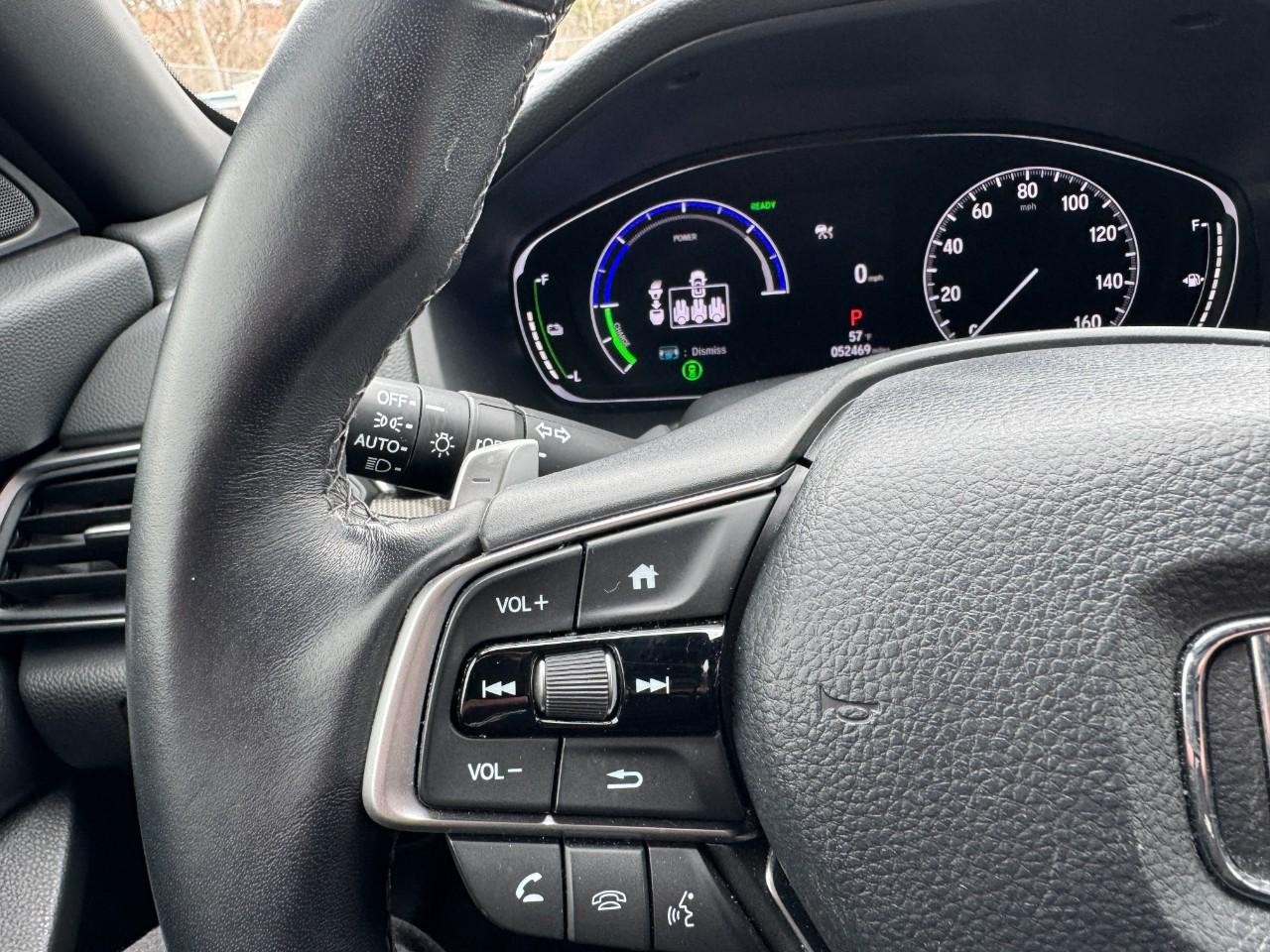 Honda Accord Hybrid Vehicle Full-screen Gallery Image 19