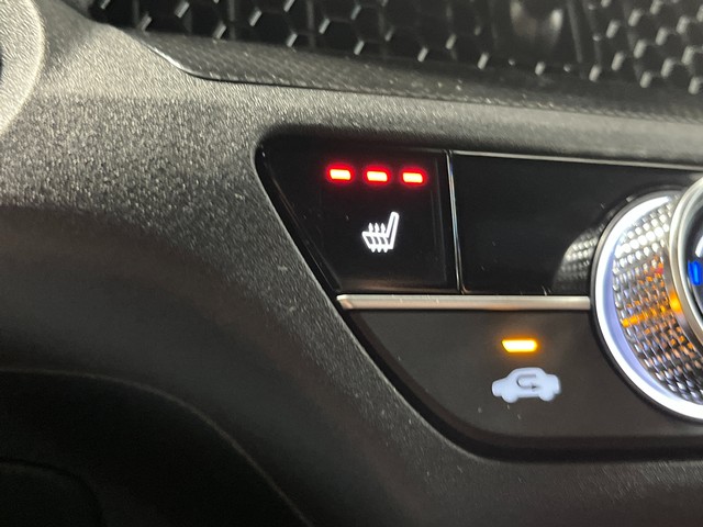 Honda CR-V Hybrid Vehicle Full-screen Gallery Image 23