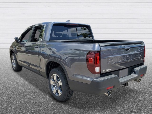 Honda Ridgeline Vehicle Full-screen Gallery Image 04