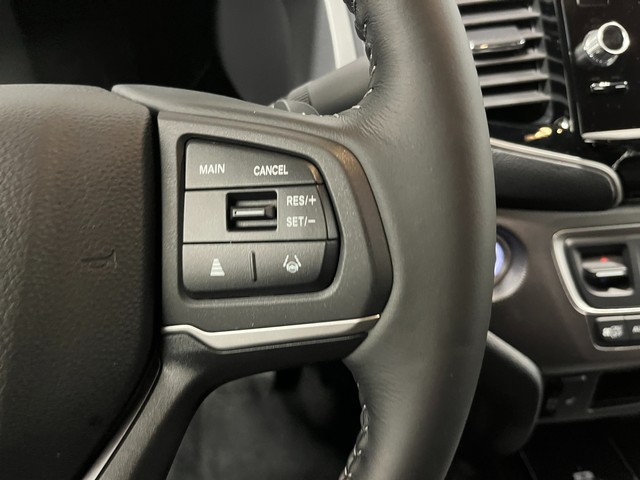 Honda Ridgeline Vehicle Full-screen Gallery Image 16