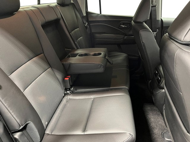 Honda Ridgeline Vehicle Full-screen Gallery Image 25