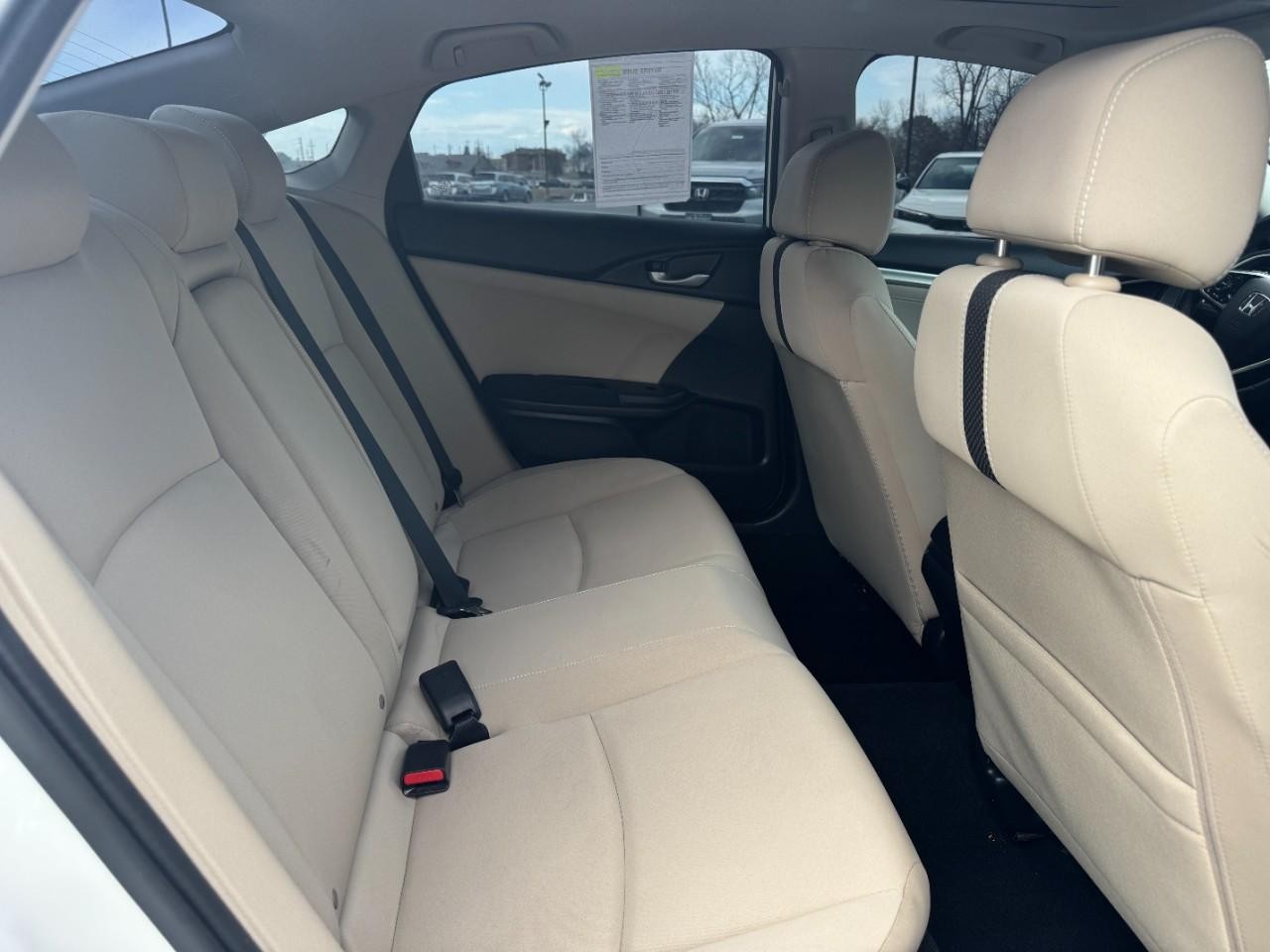 Honda Civic Sedan Vehicle Full-screen Gallery Image 10