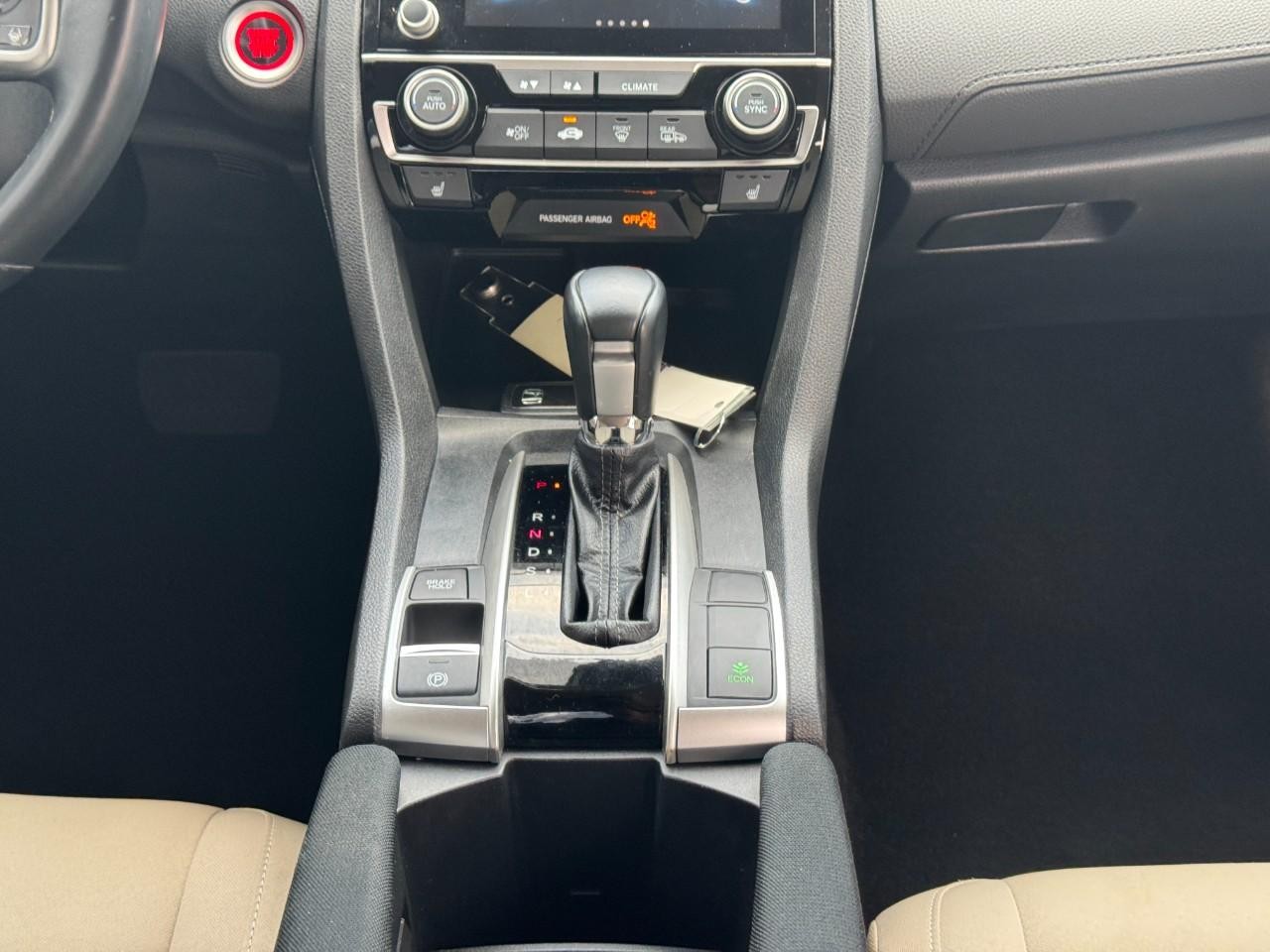 Honda Civic Sedan Vehicle Full-screen Gallery Image 14