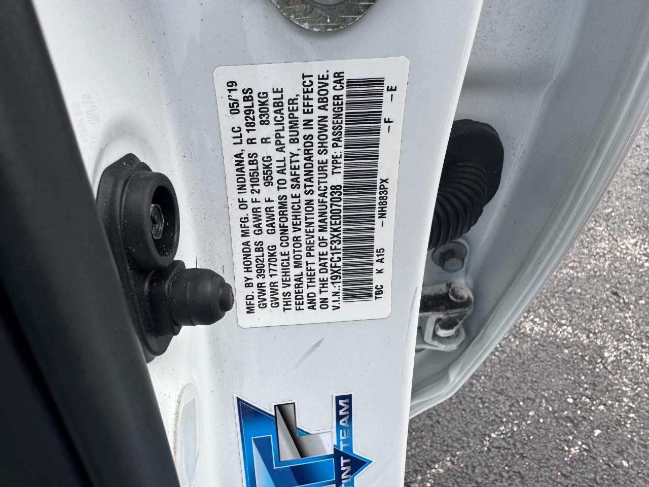 Honda Civic Sedan Vehicle Full-screen Gallery Image 26