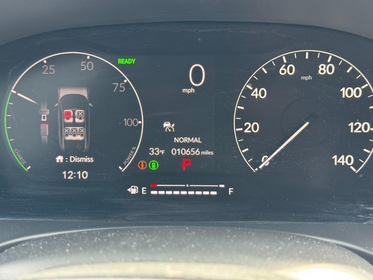 Honda Civic Hatchback Hybrid Vehicle Full-screen Gallery Image 23