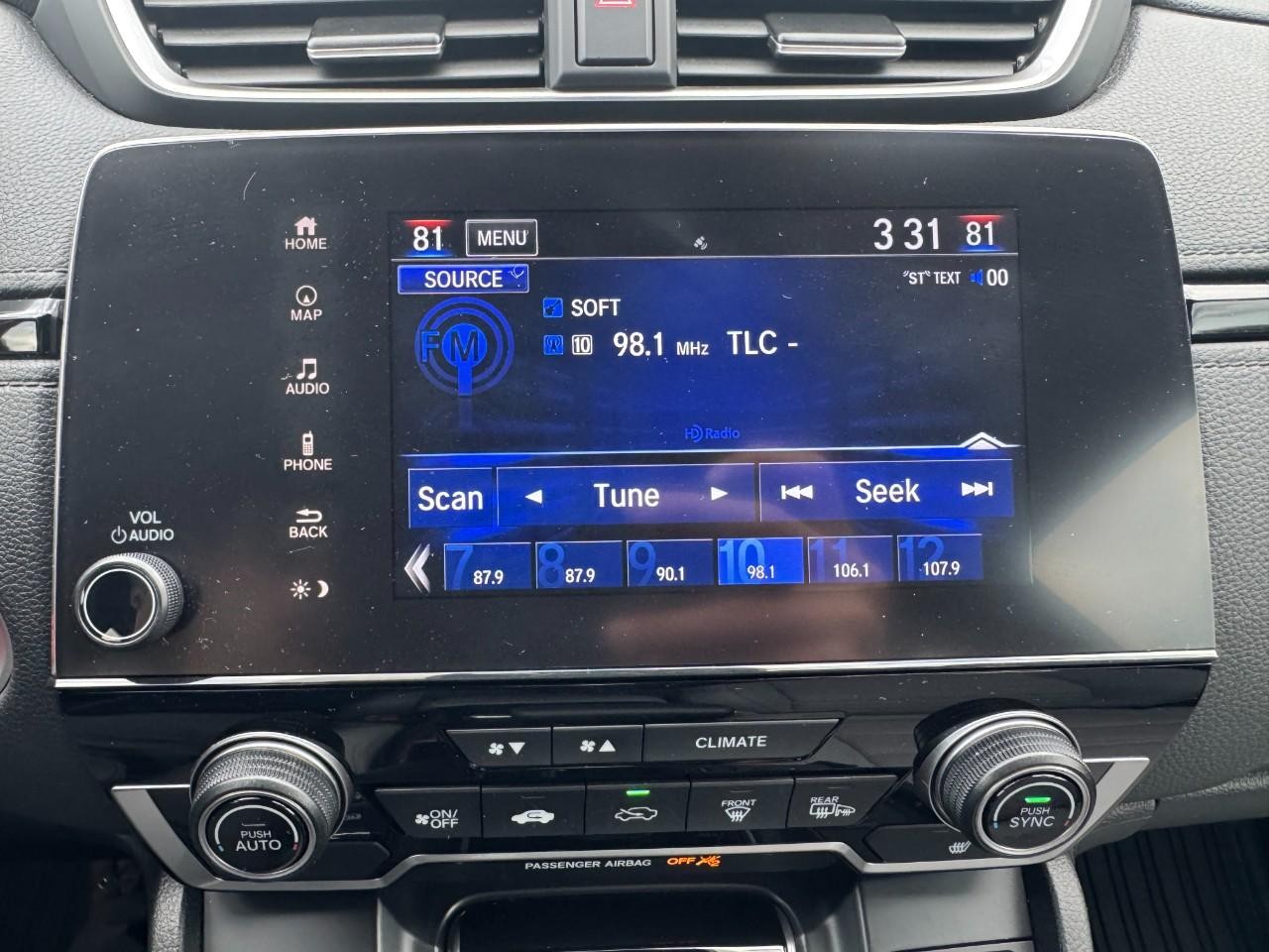 Honda CR-V Vehicle Full-screen Gallery Image 21