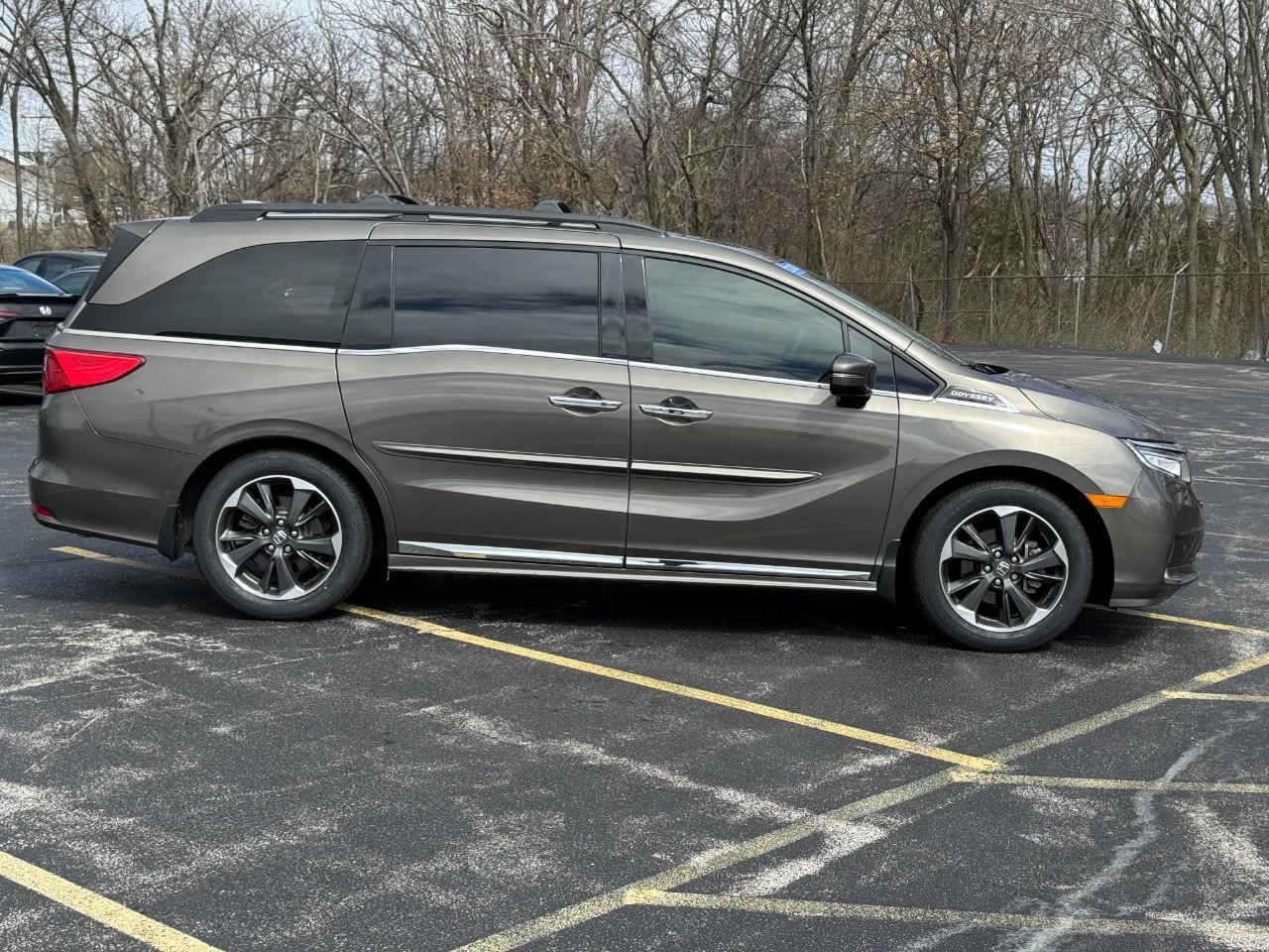 Honda Odyssey Vehicle Full-screen Gallery Image 03