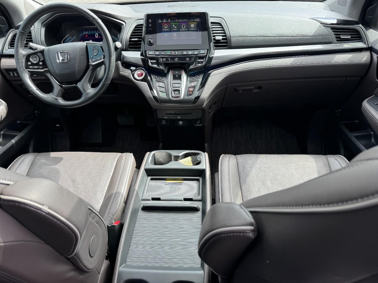 Honda Odyssey Vehicle Full-screen Gallery Image 12
