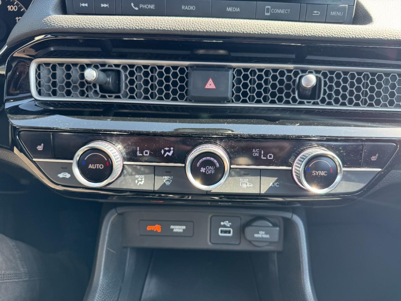 Honda Civic Hatchback Vehicle Full-screen Gallery Image 26