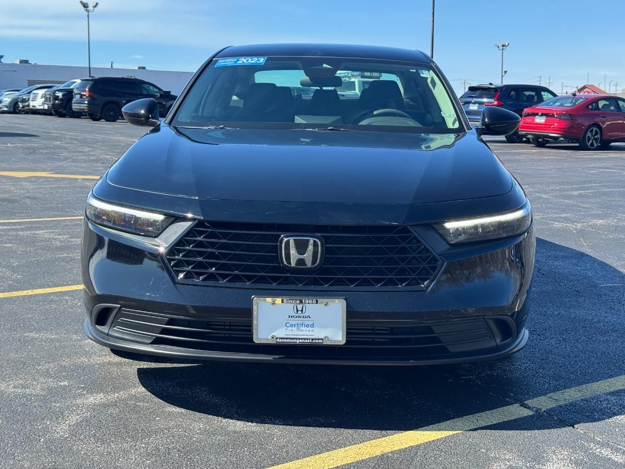 Honda Accord Sedan Vehicle Full-screen Gallery Image 10