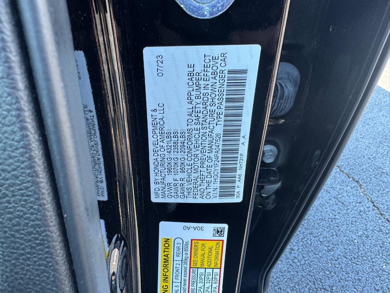 Honda Accord Sedan Vehicle Full-screen Gallery Image 28